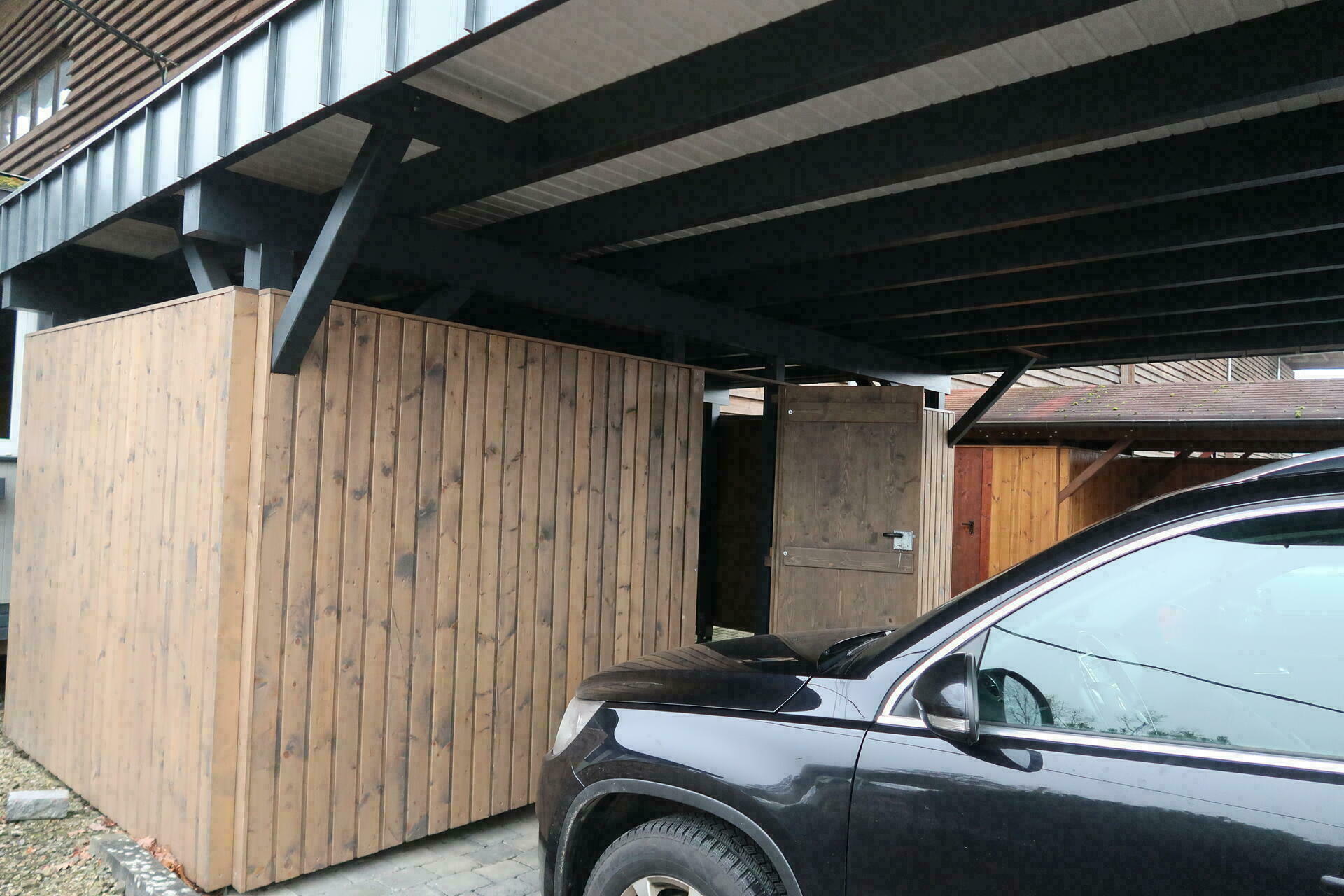 Holzcarport mit Abstellraum