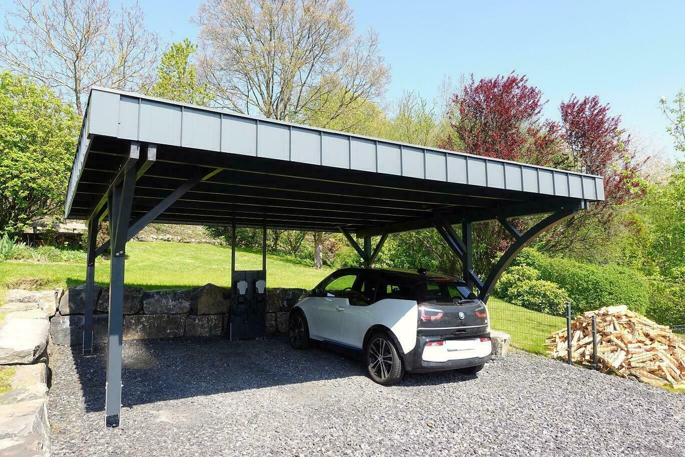 Barcelona, normale Ausführung, antharzit, Attika-Blende, Leimholzbogen